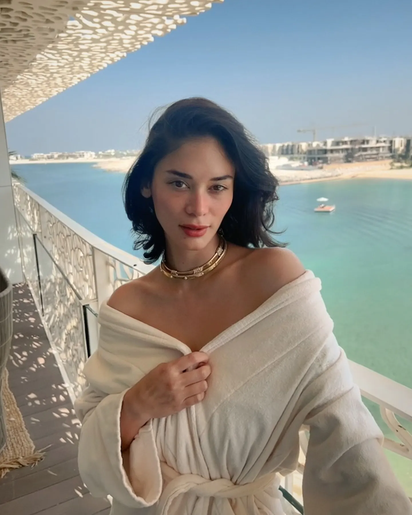 Pia Wurtzbach - pia-wurtzbach-hot-23.webp